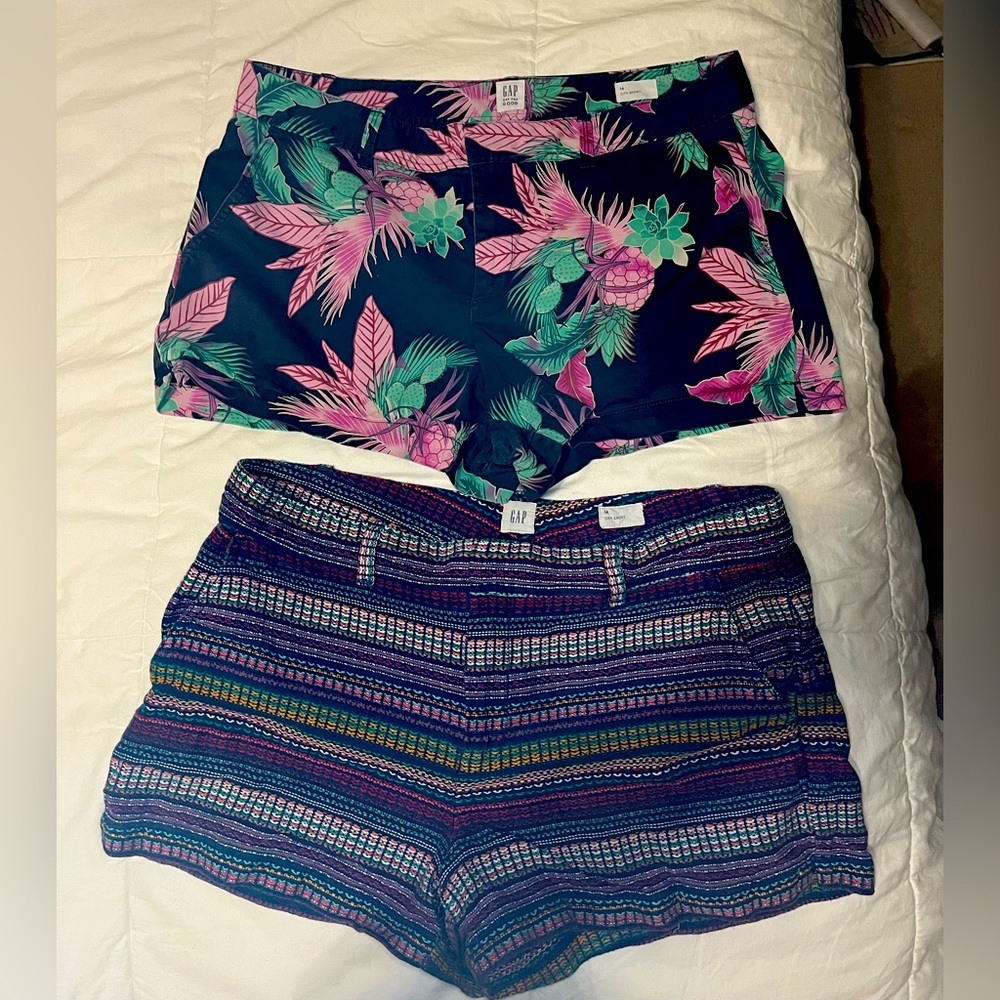 Gap City Shorts size 14